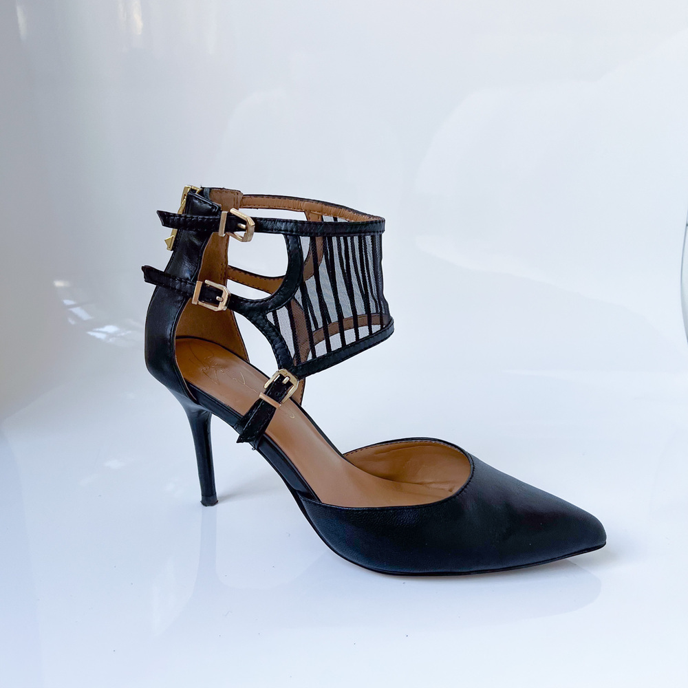 Report Signature Latrice D Leather Black Strappy Pumps Heels Size 8 - Picture 3 of 13